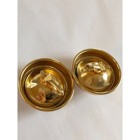 Vintage Trifari Gold & Cream Dome Clip-On Earrings - Picture 7 of 8